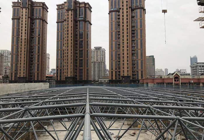 广丰县螺栓球网架结构